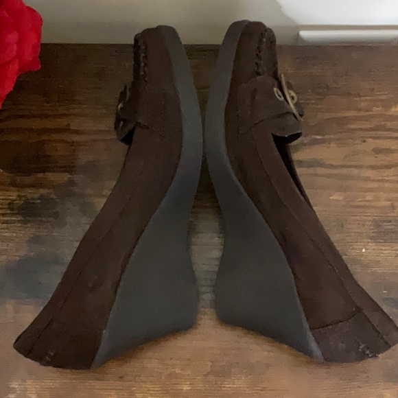 American Eagle Dark Brown Suede Leather Wedge Loafers 7.5 - Picture 5 of 7